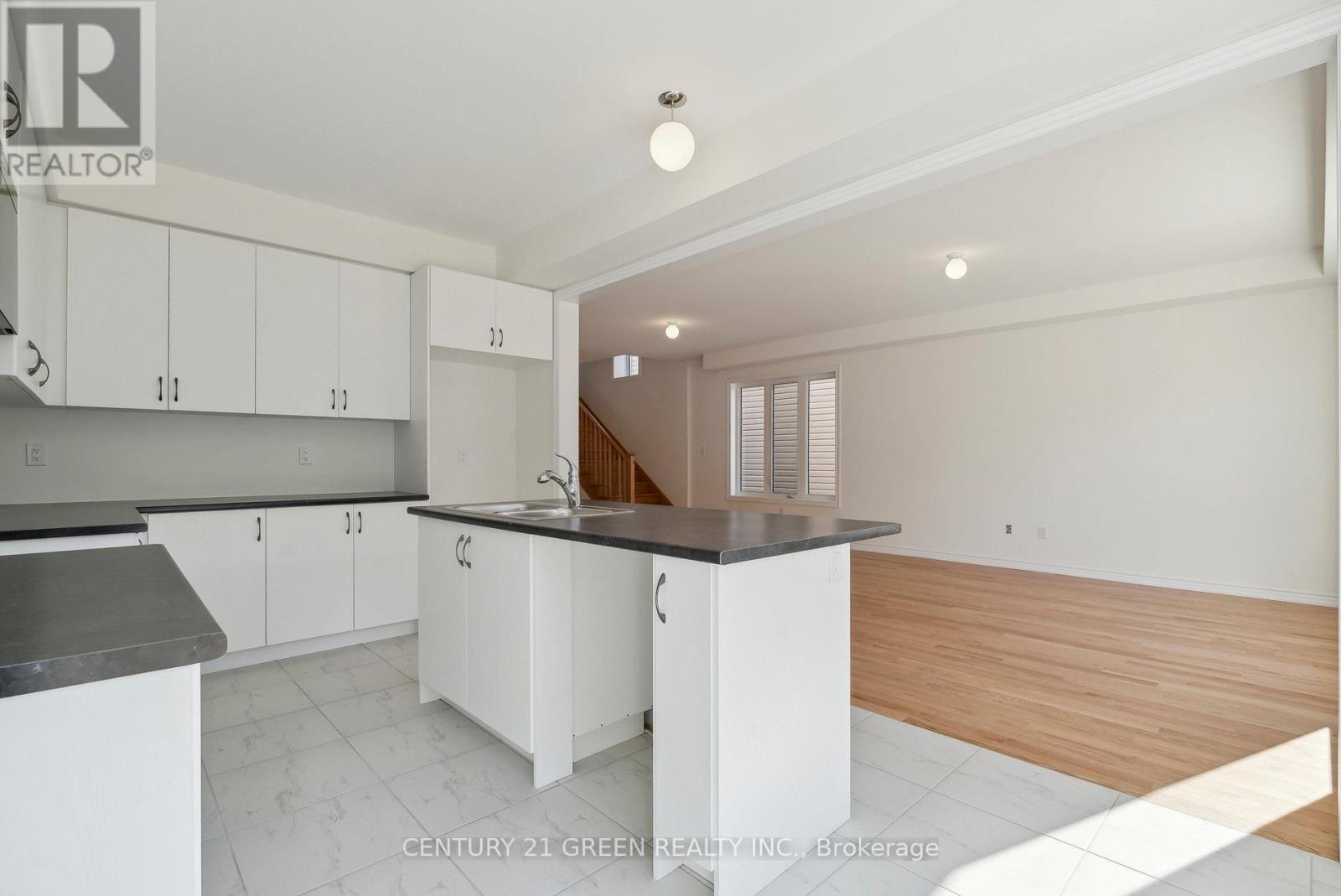 41 DURHAM AVENUE - 13