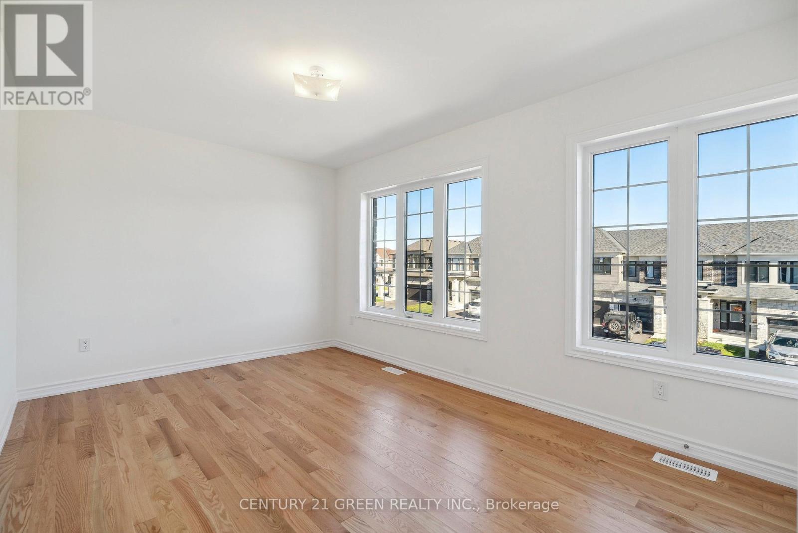 41 DURHAM AVENUE - 23