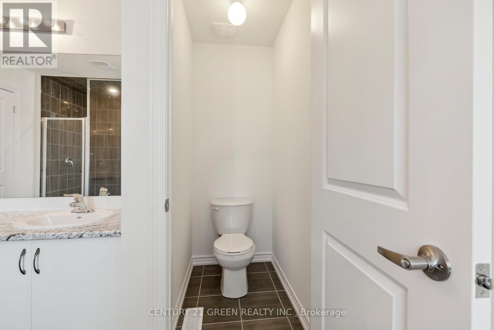 41 DURHAM AVENUE - 39