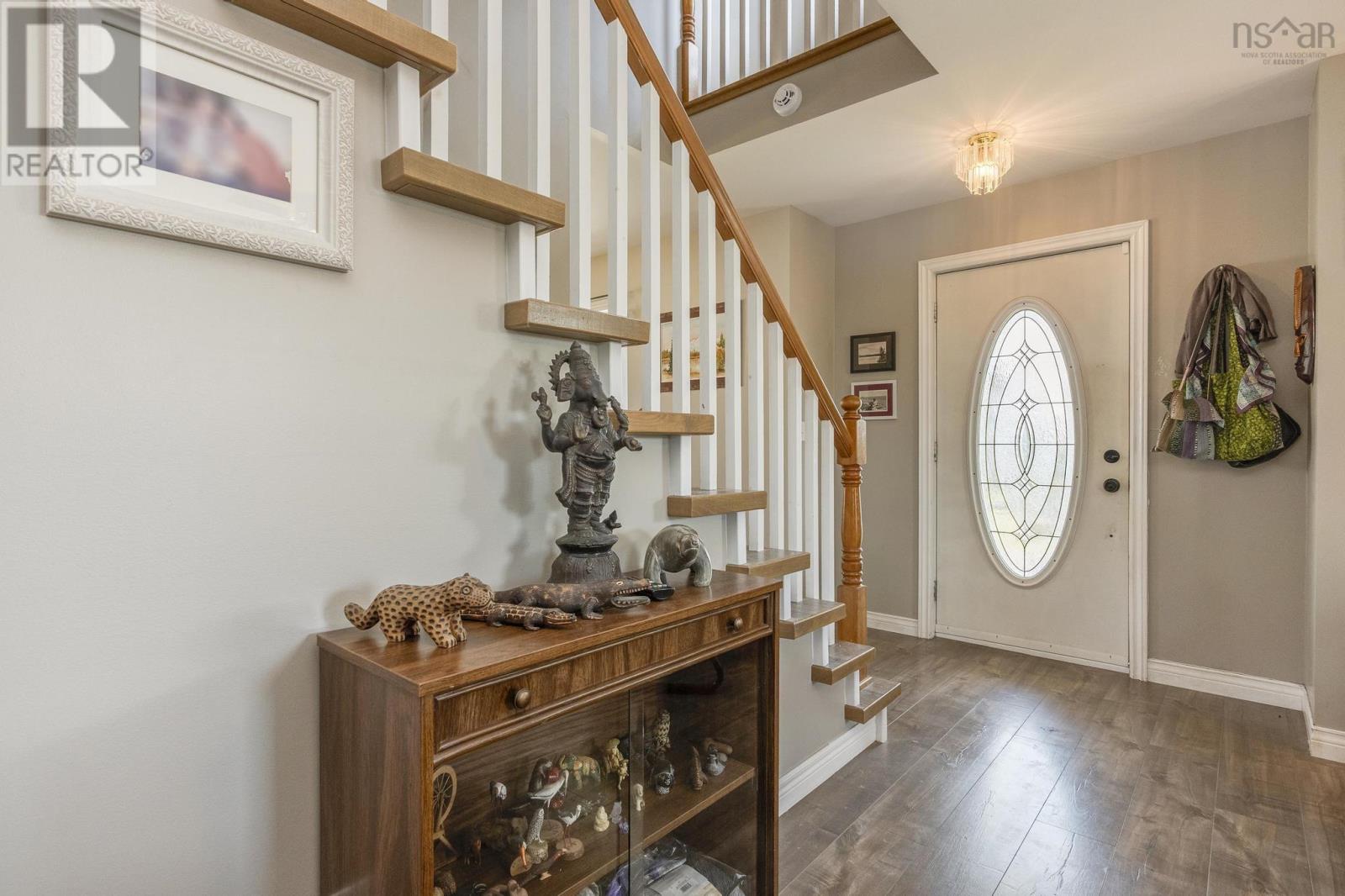 Property 20 of 47 of 33 West Street