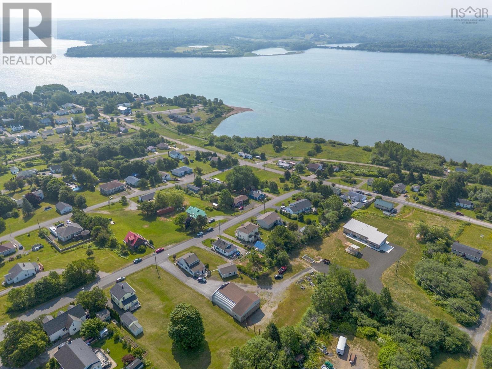 Property 42 of 47 of 33 West Street