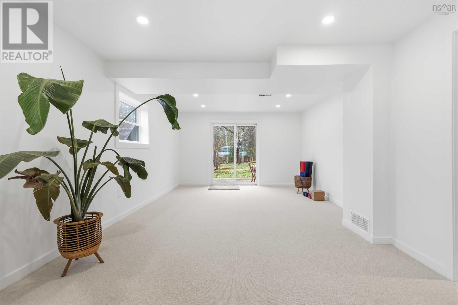 Property 11 of 48 of 87 Mount Pleasant Road