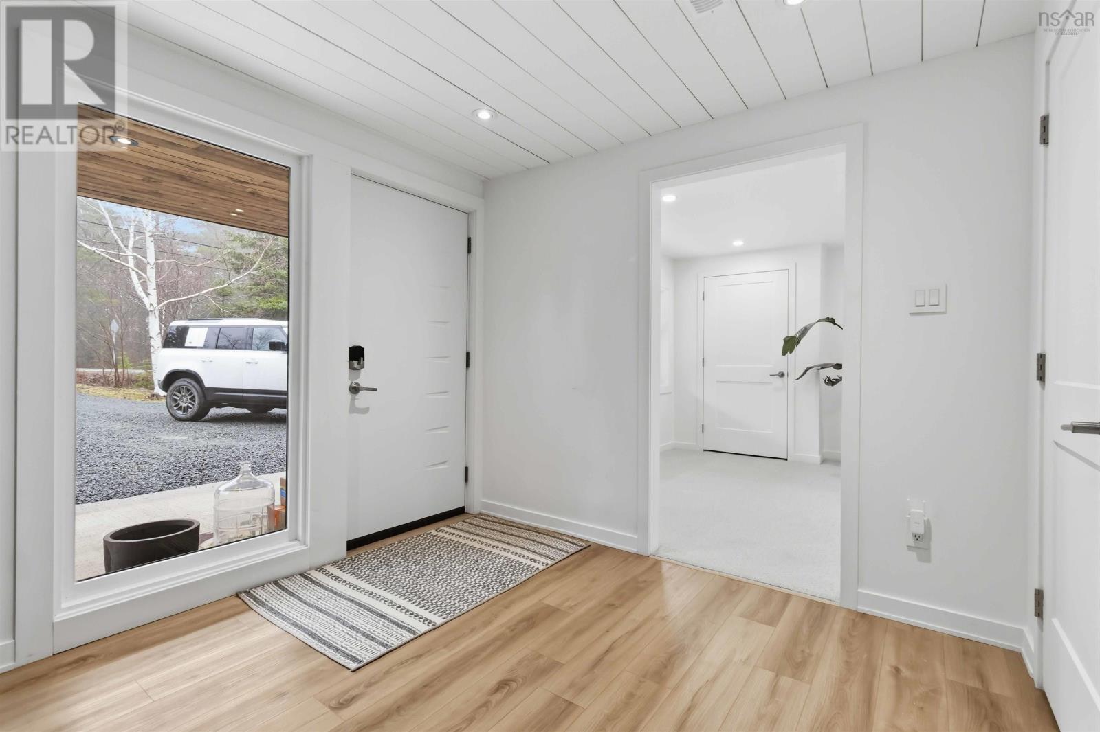 Property 7 of 48 of 87 Mount Pleasant Road