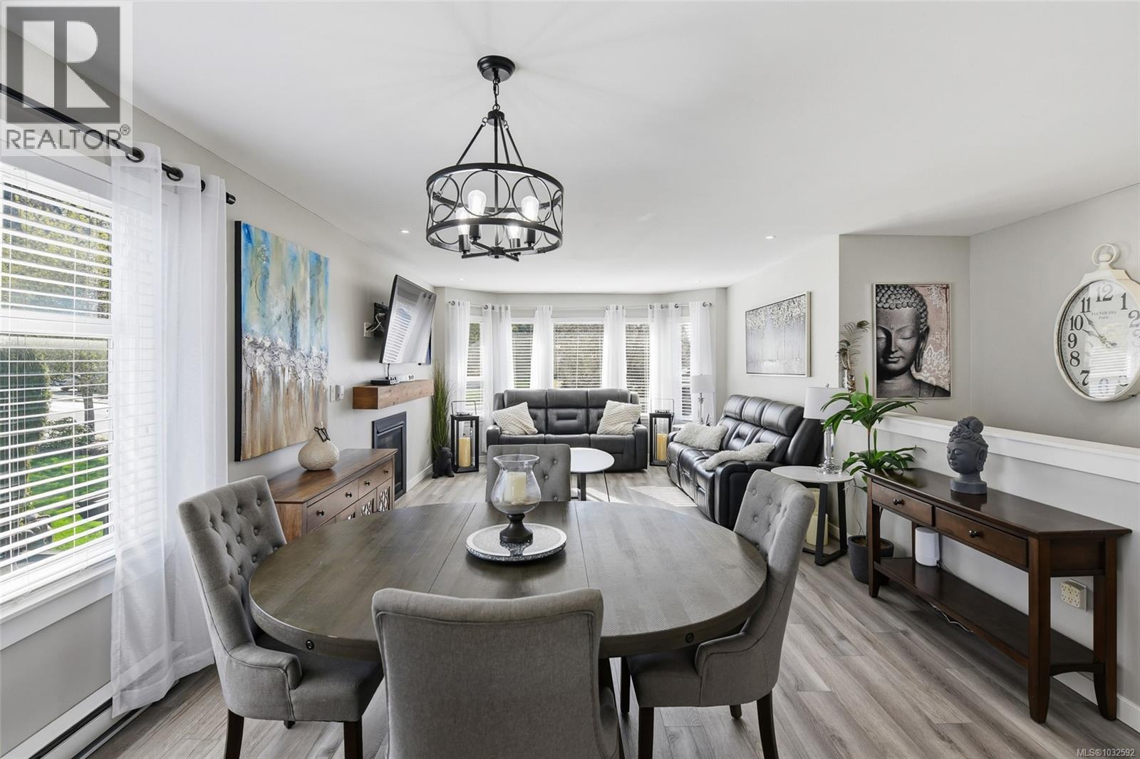 1866 Hawk Dr, Courtenay