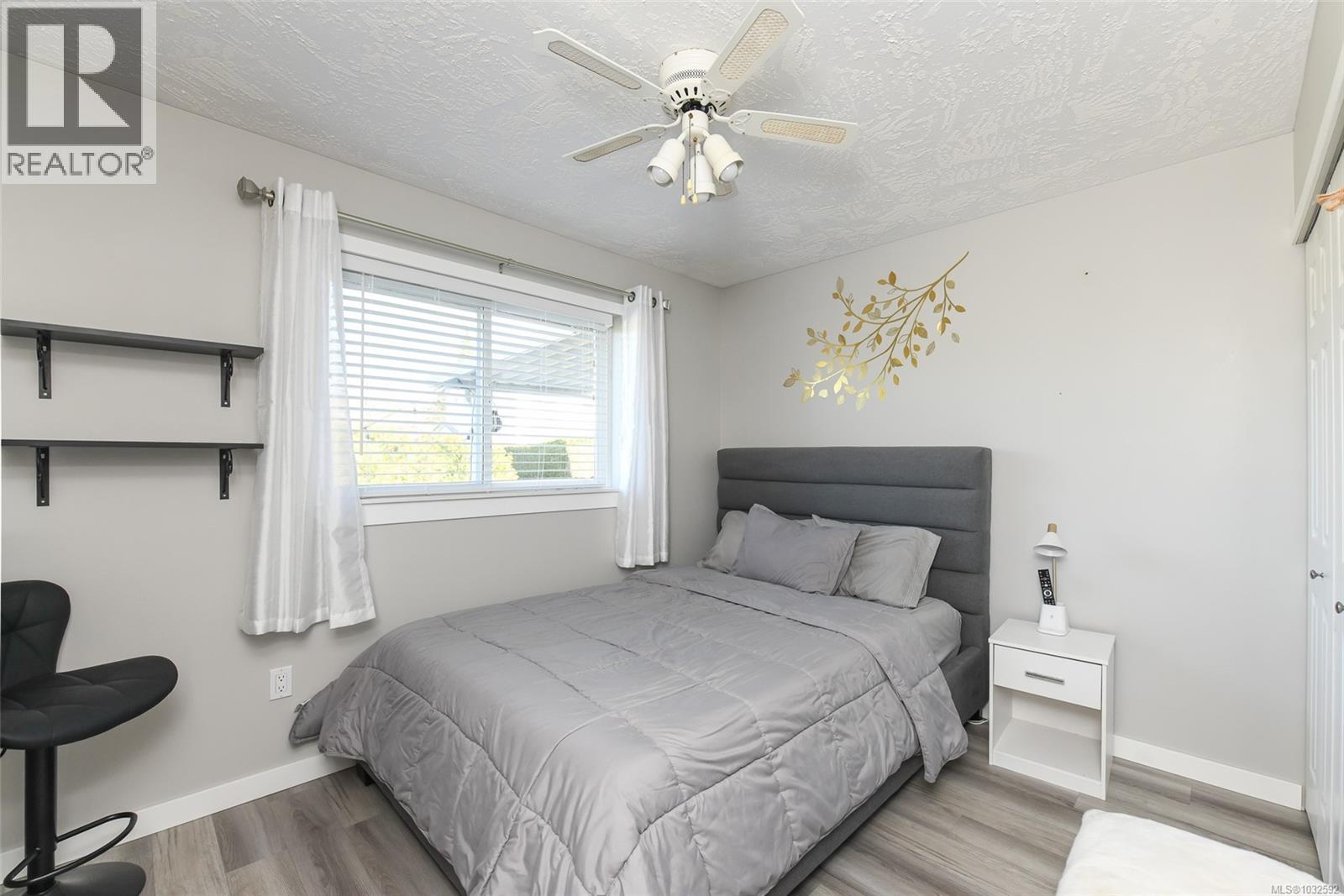 1866 Hawk Dr, Courtenay