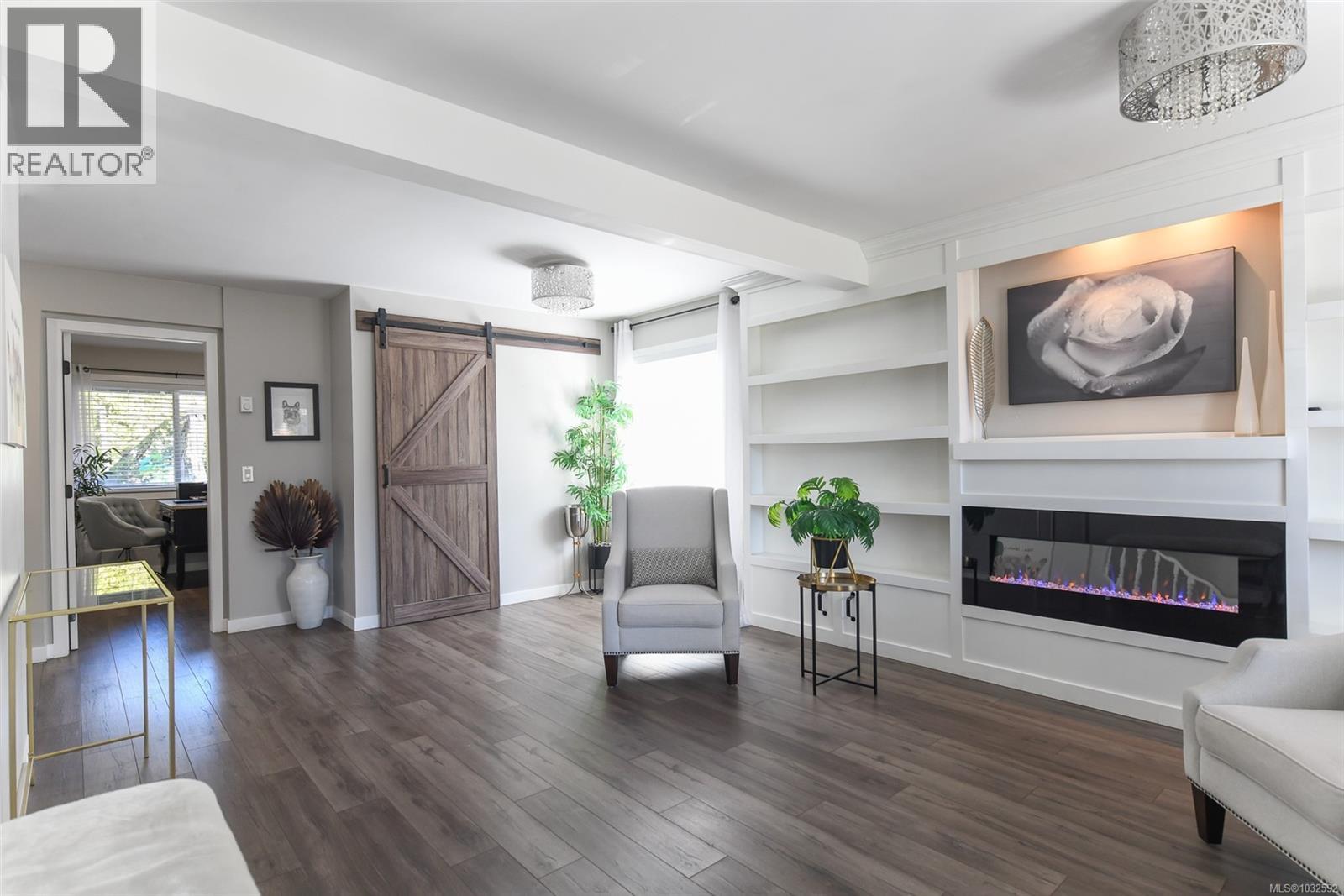 1866 Hawk Dr, Courtenay