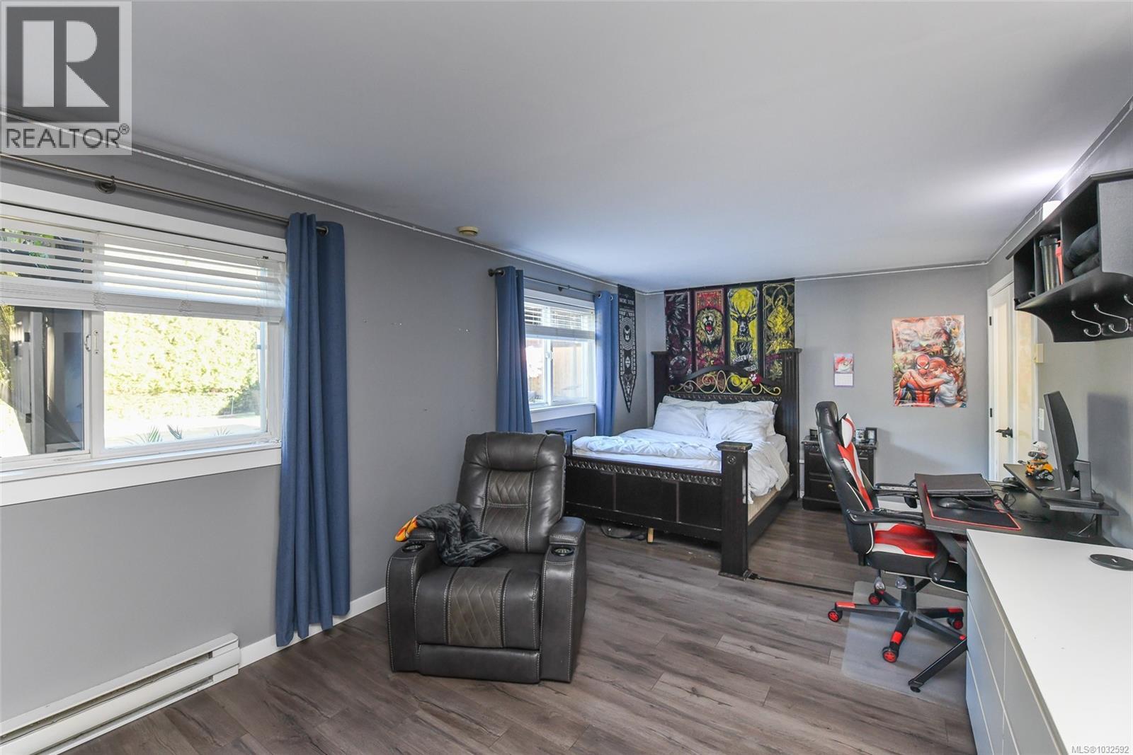 1866 Hawk Dr, Courtenay