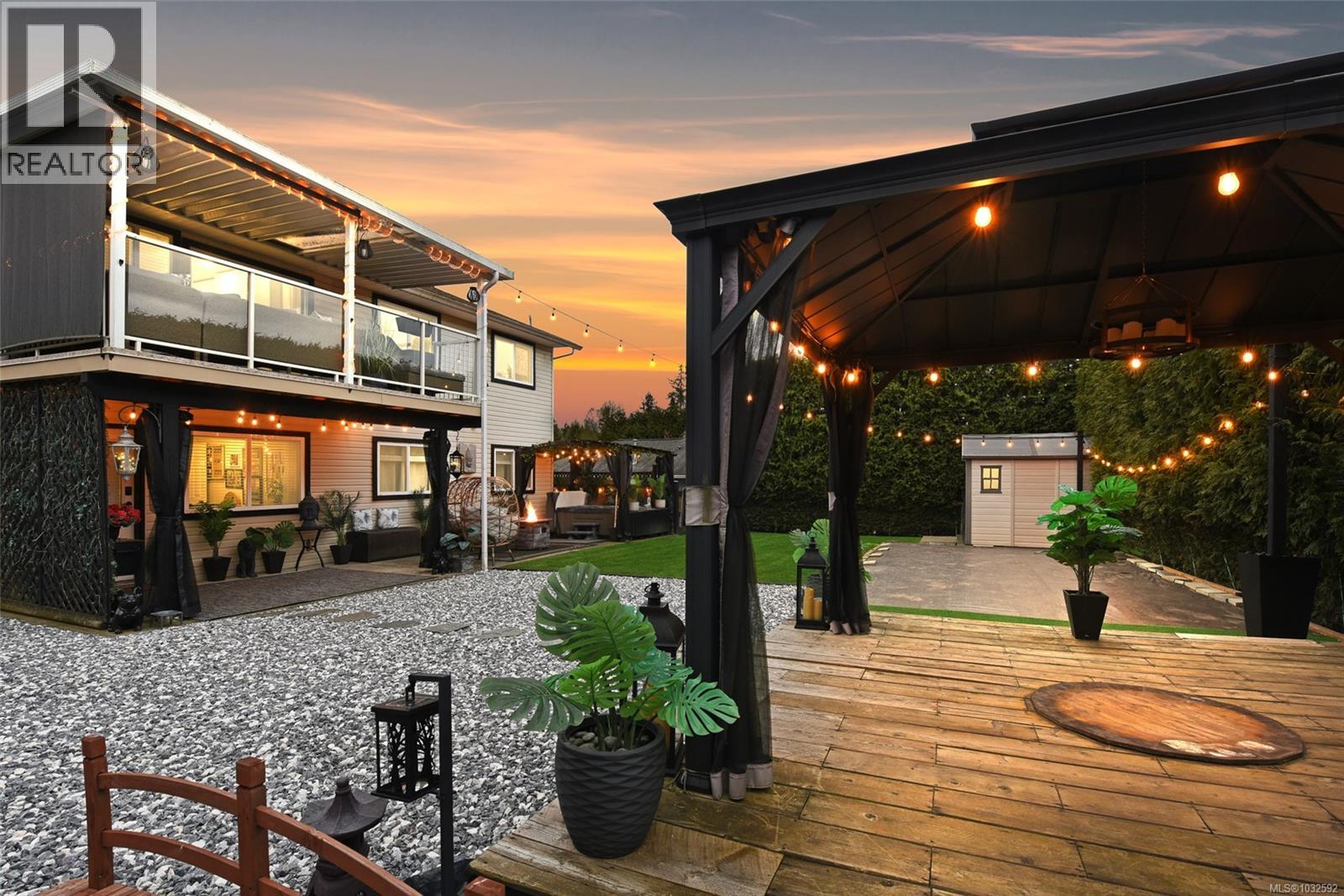 1866 Hawk Dr, Courtenay