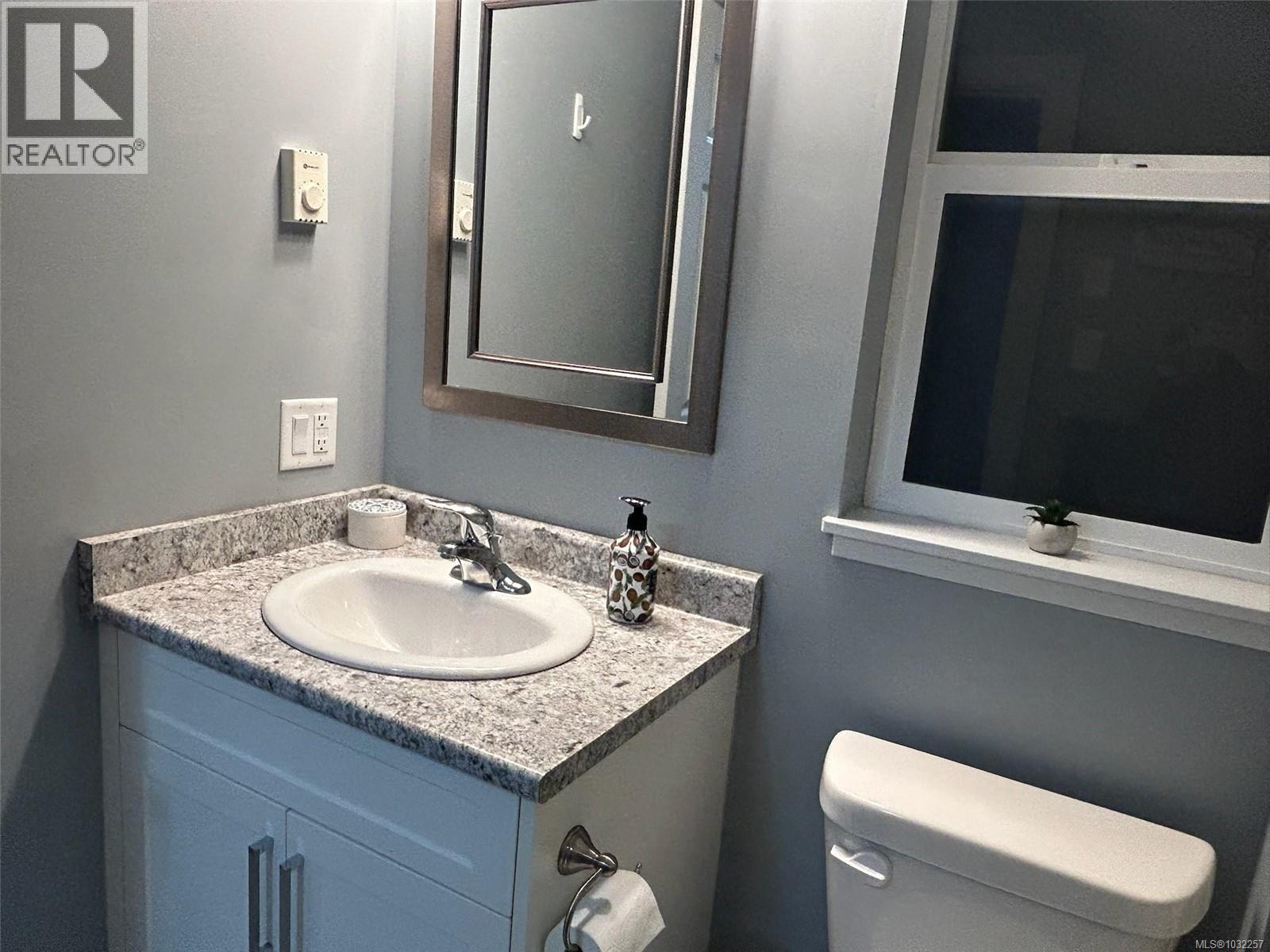 #4 6146 Ryall Rd - 13