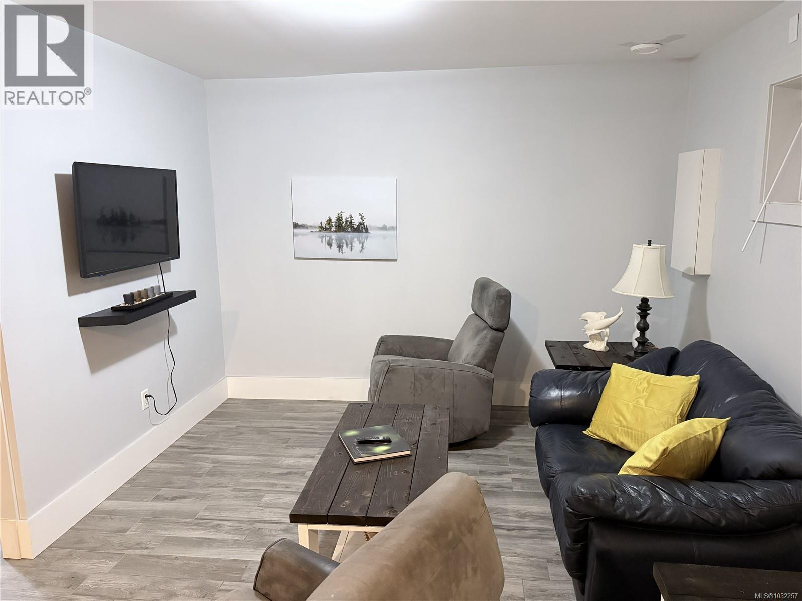 #4 6146 Ryall Rd - 17