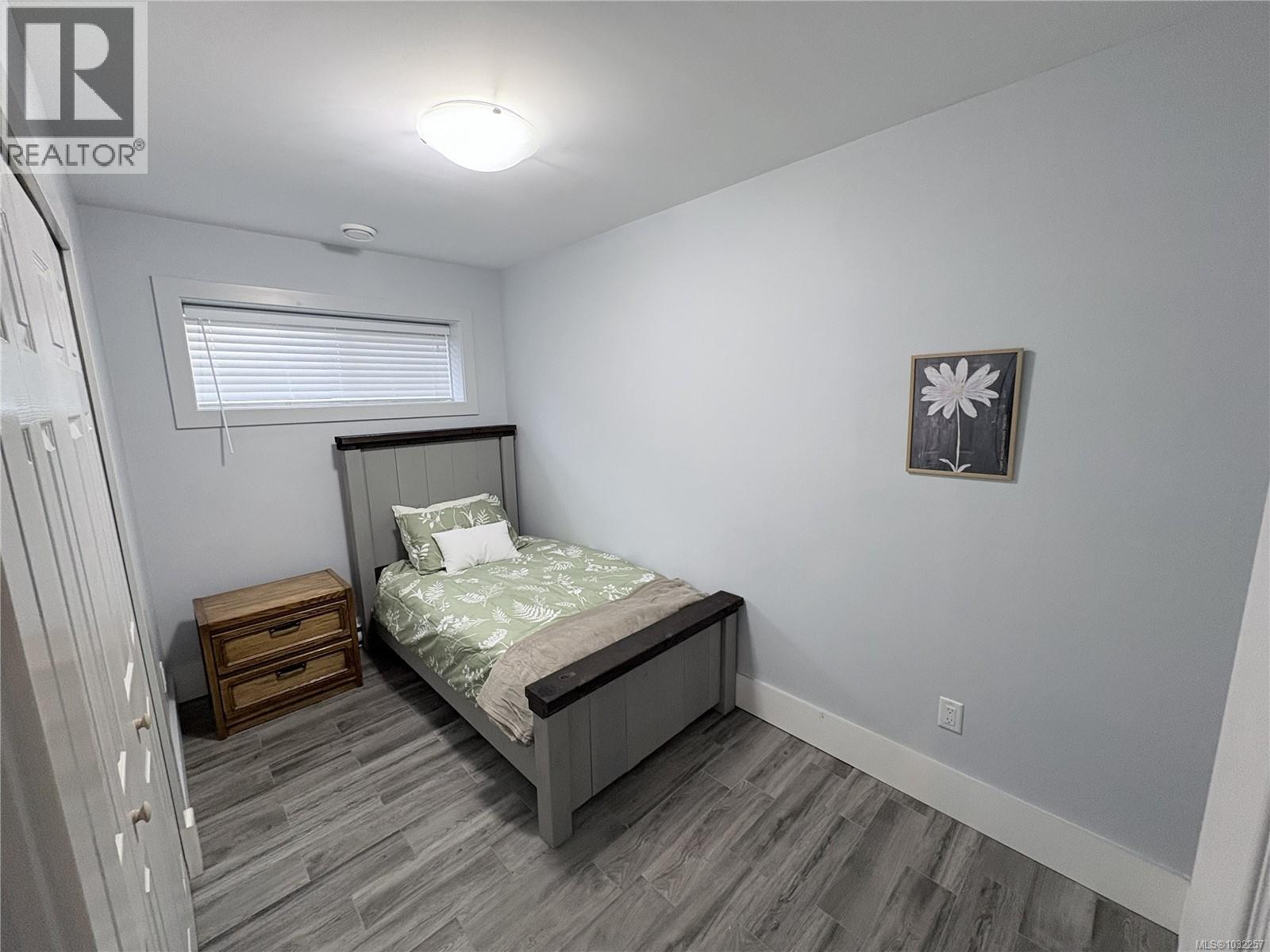 #4 6146 Ryall Rd - 19