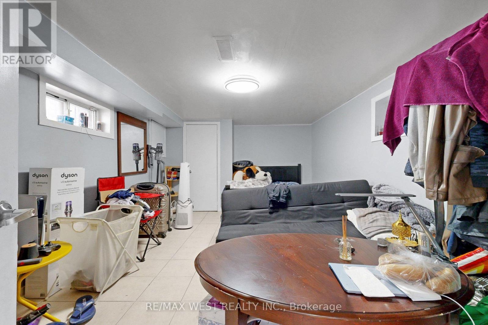 538 MCROBERTS AVENUE — photo 24