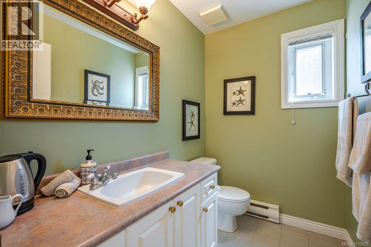  485 Head Street, Esquimalt