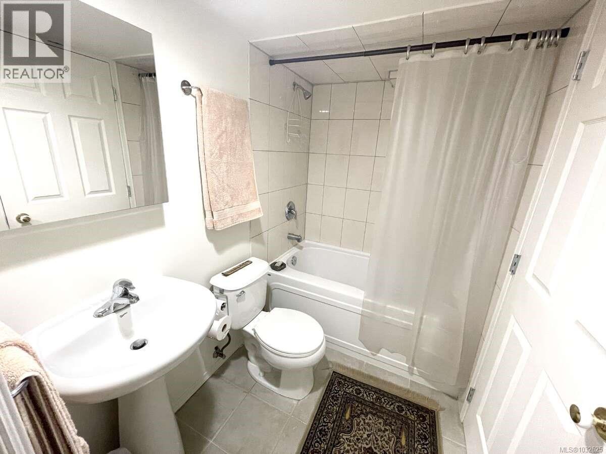  485 Head Street, Esquimalt