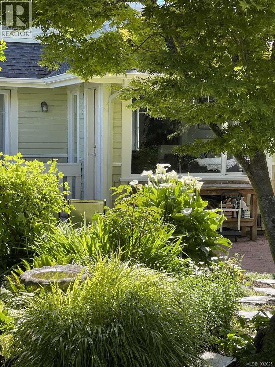  485 Head Street, Esquimalt