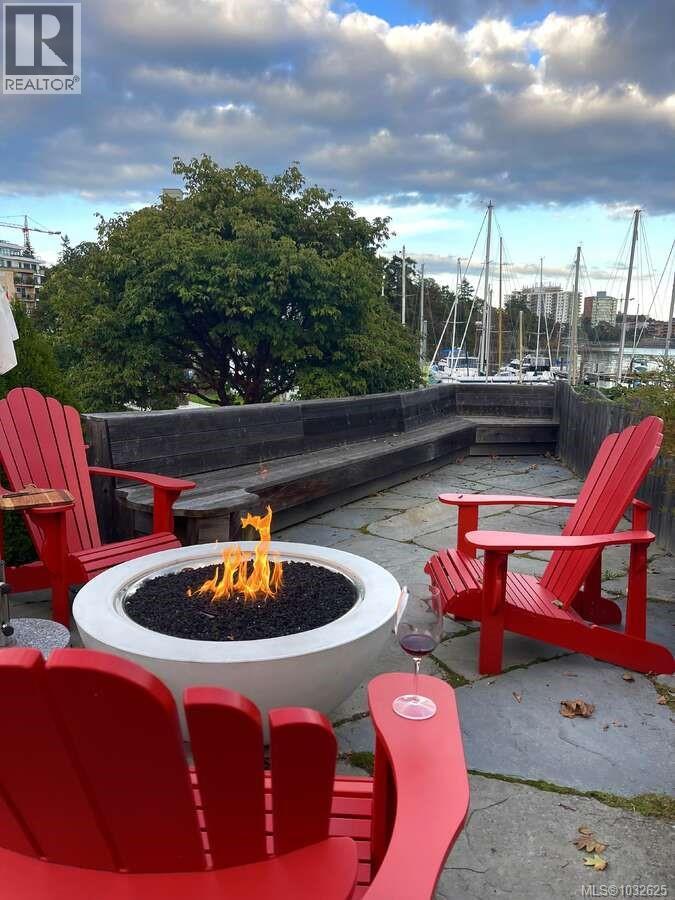  485 Head Street, Esquimalt