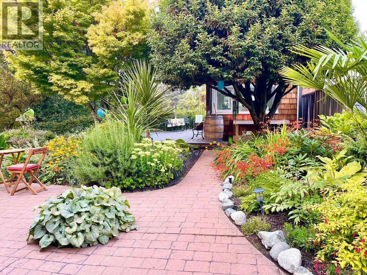  485 Head Street, Esquimalt