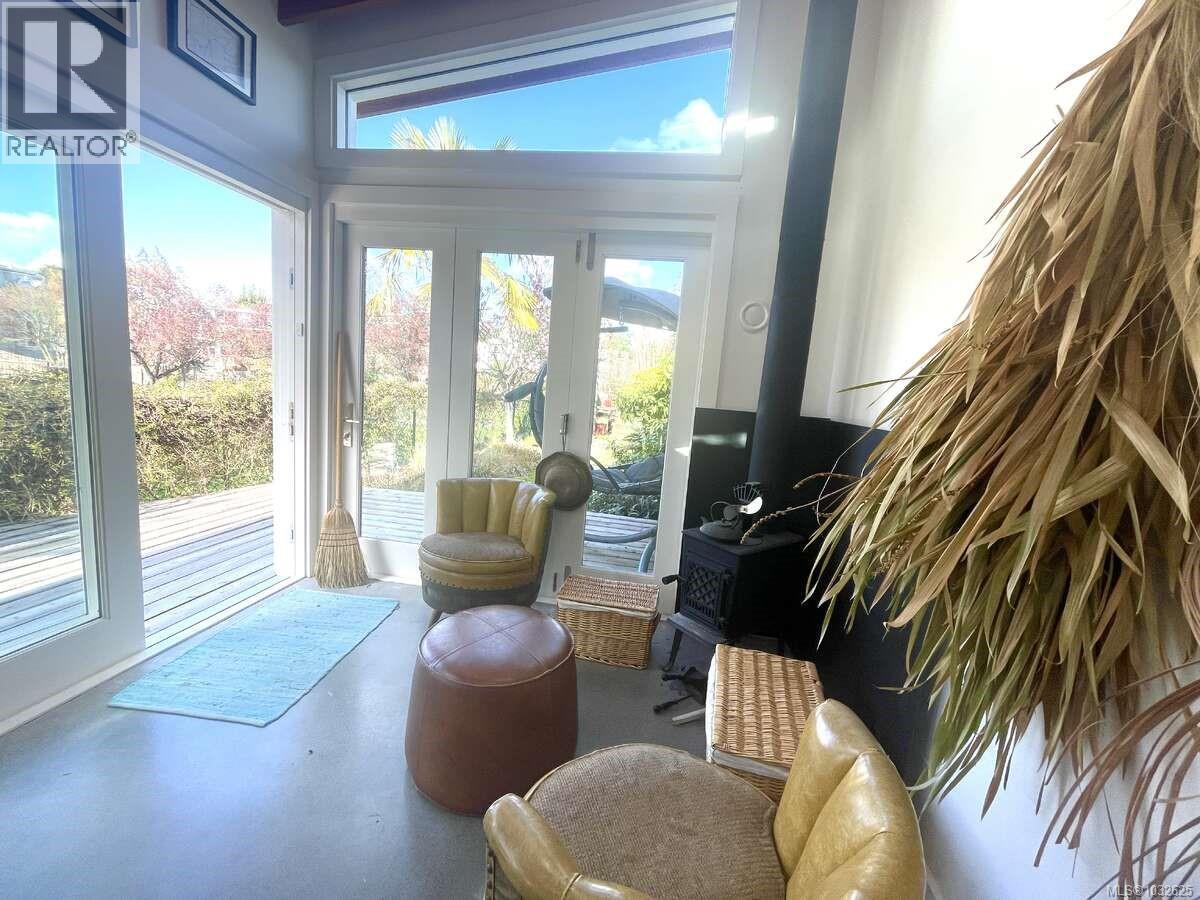  485 Head Street, Esquimalt