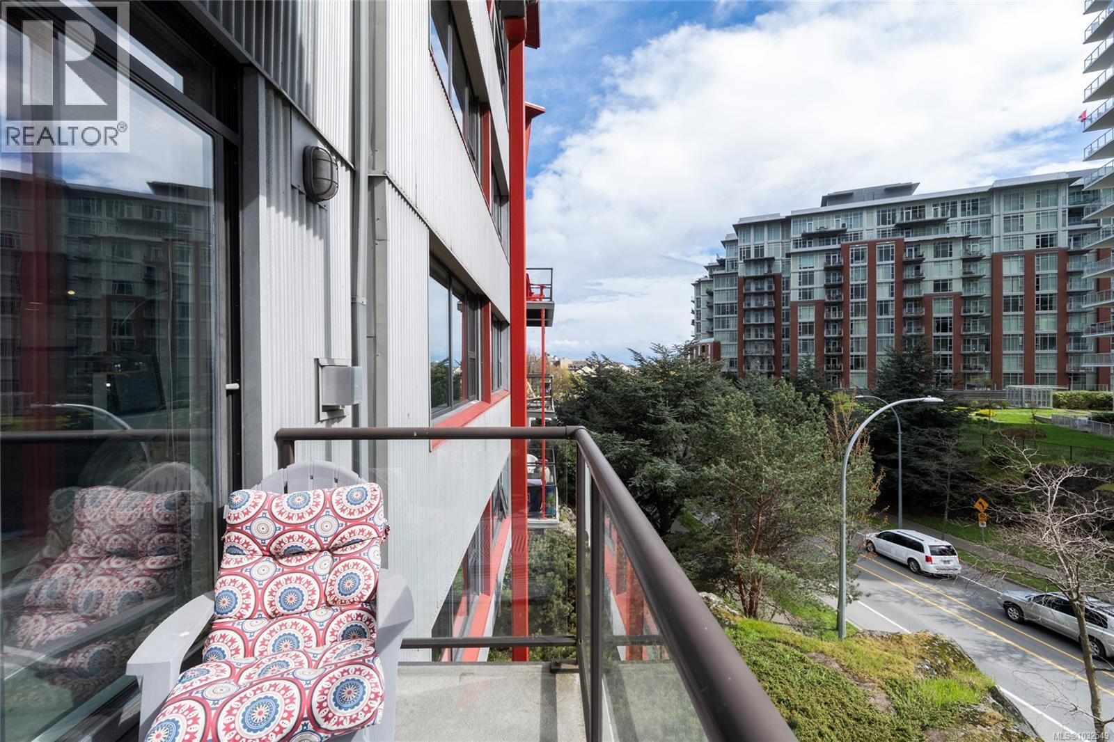 210 455 Sitkum Road, Victoria