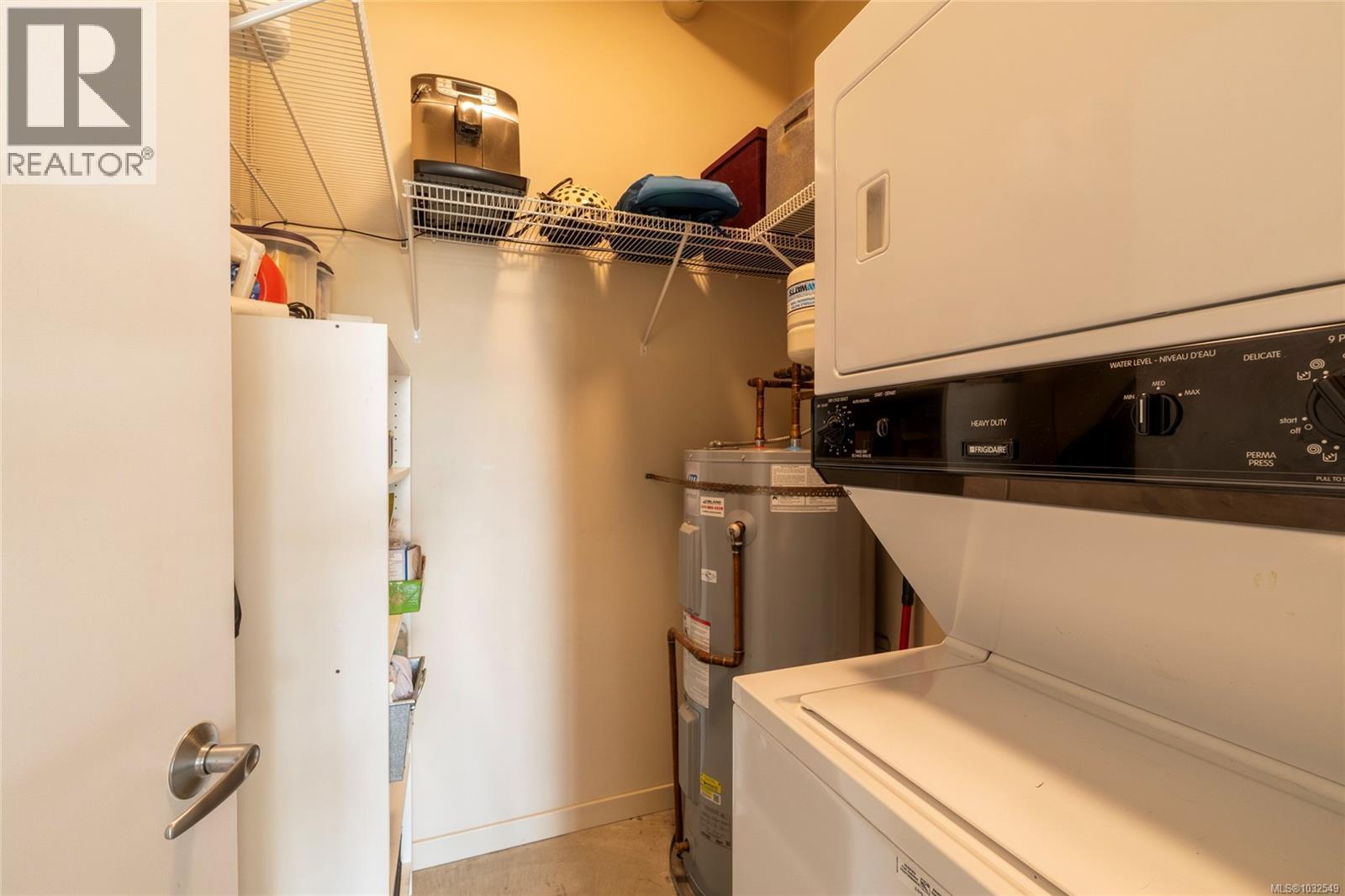 210 455 Sitkum Road, Victoria