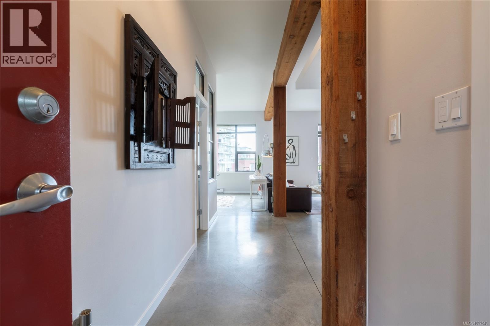 210 455 Sitkum Road, Victoria