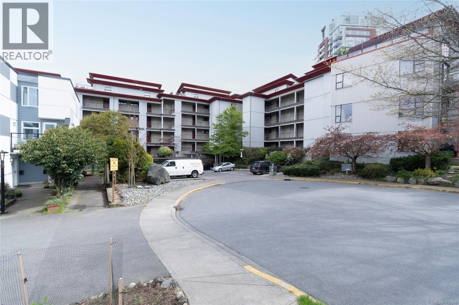 210 455 Sitkum Road, Victoria