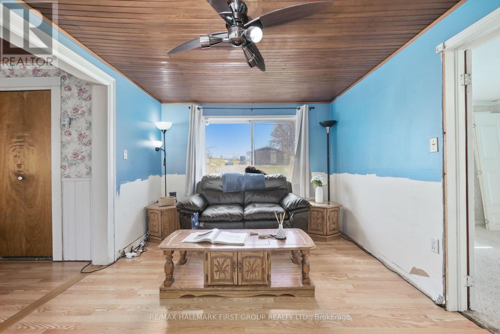 19 HALSTEAD ROAD - 12