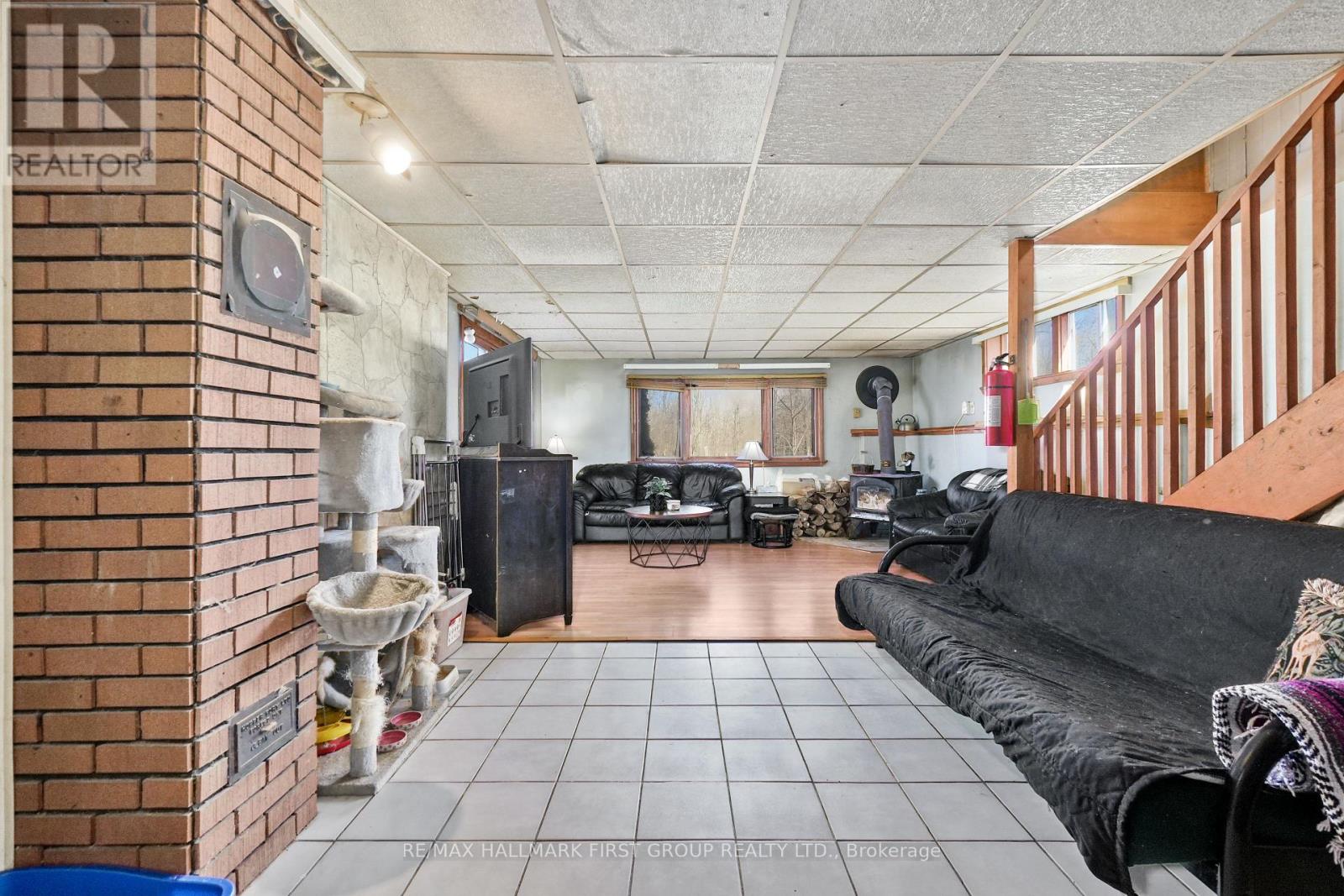 19 HALSTEAD ROAD - 17
