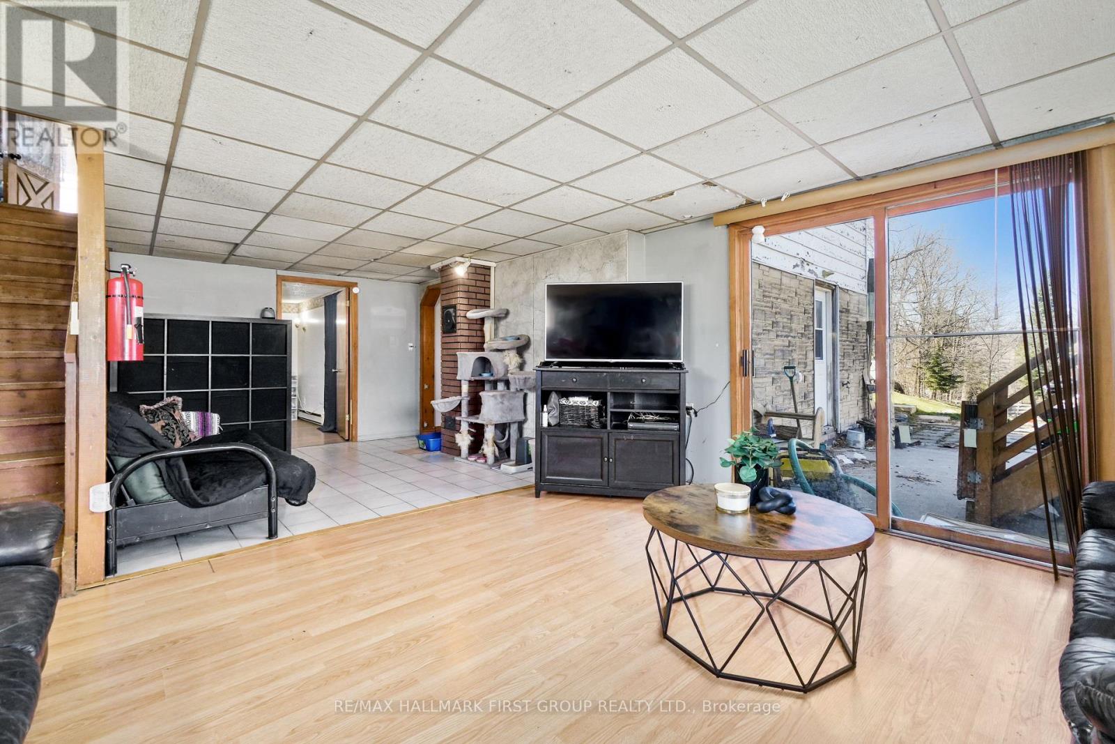 19 HALSTEAD ROAD - 18
