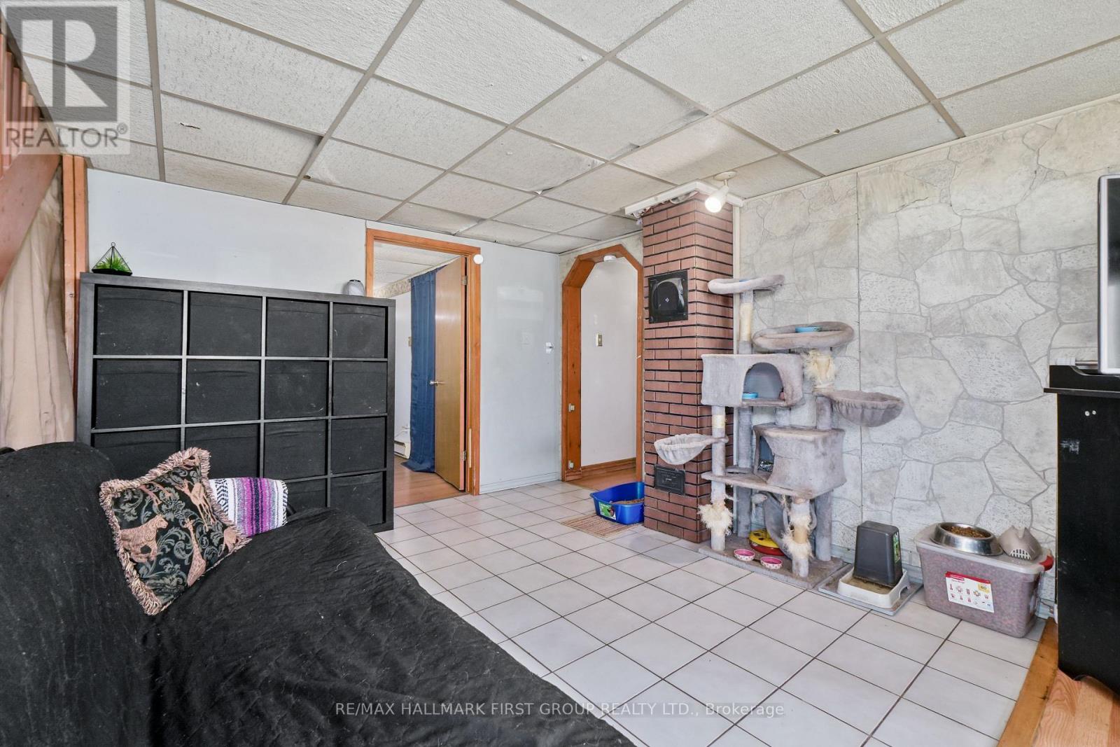 19 HALSTEAD ROAD - 24