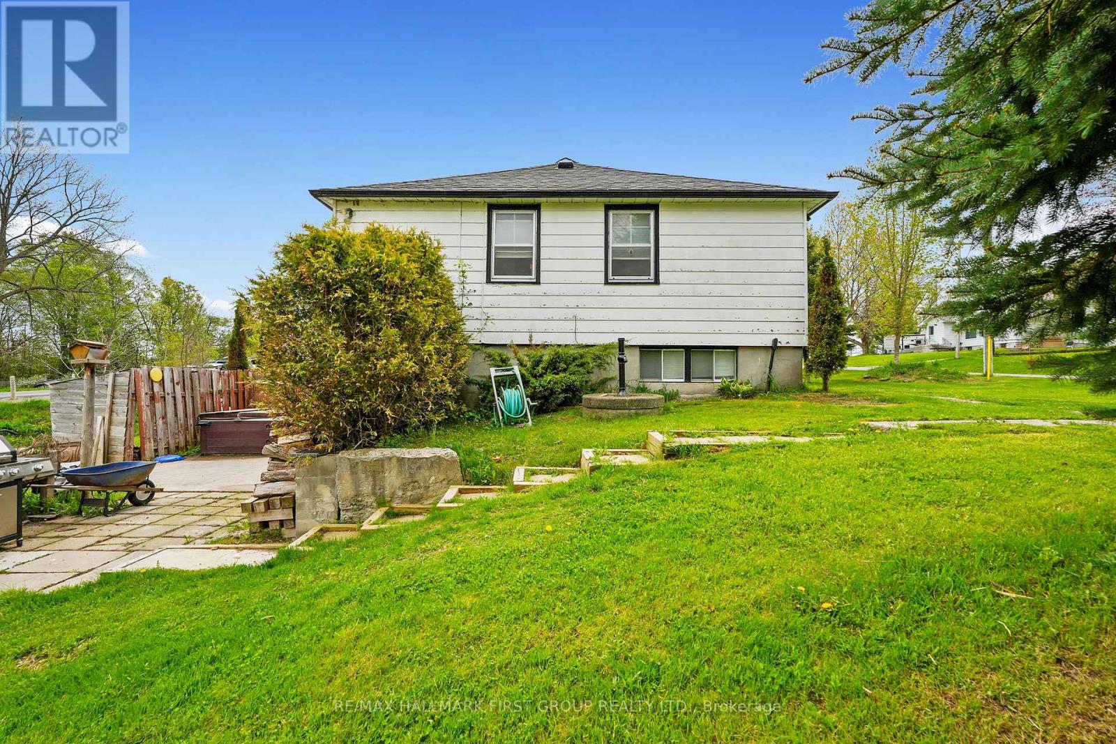 19 HALSTEAD ROAD - 30