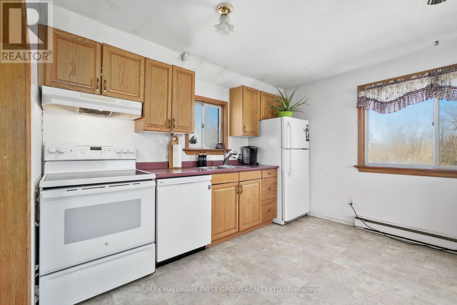 19 HALSTEAD ROAD - 9