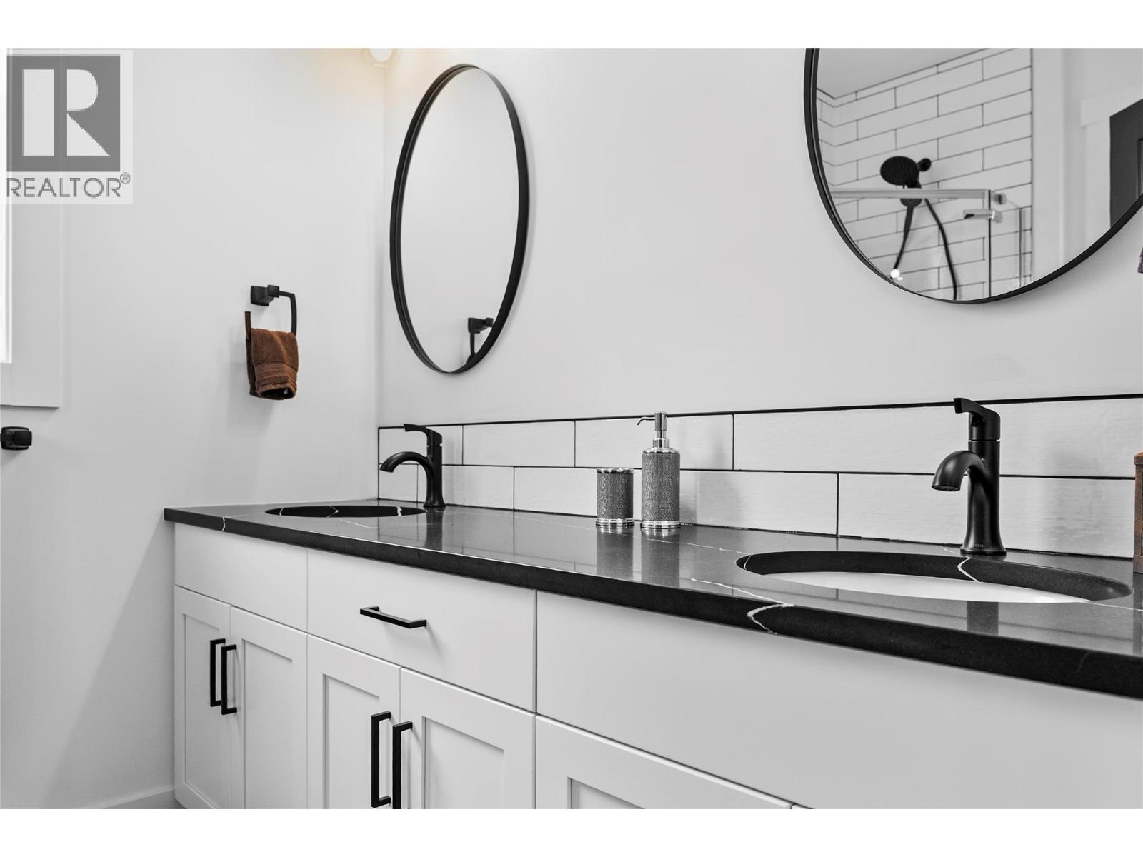 1788 Nicola Avenue - 21