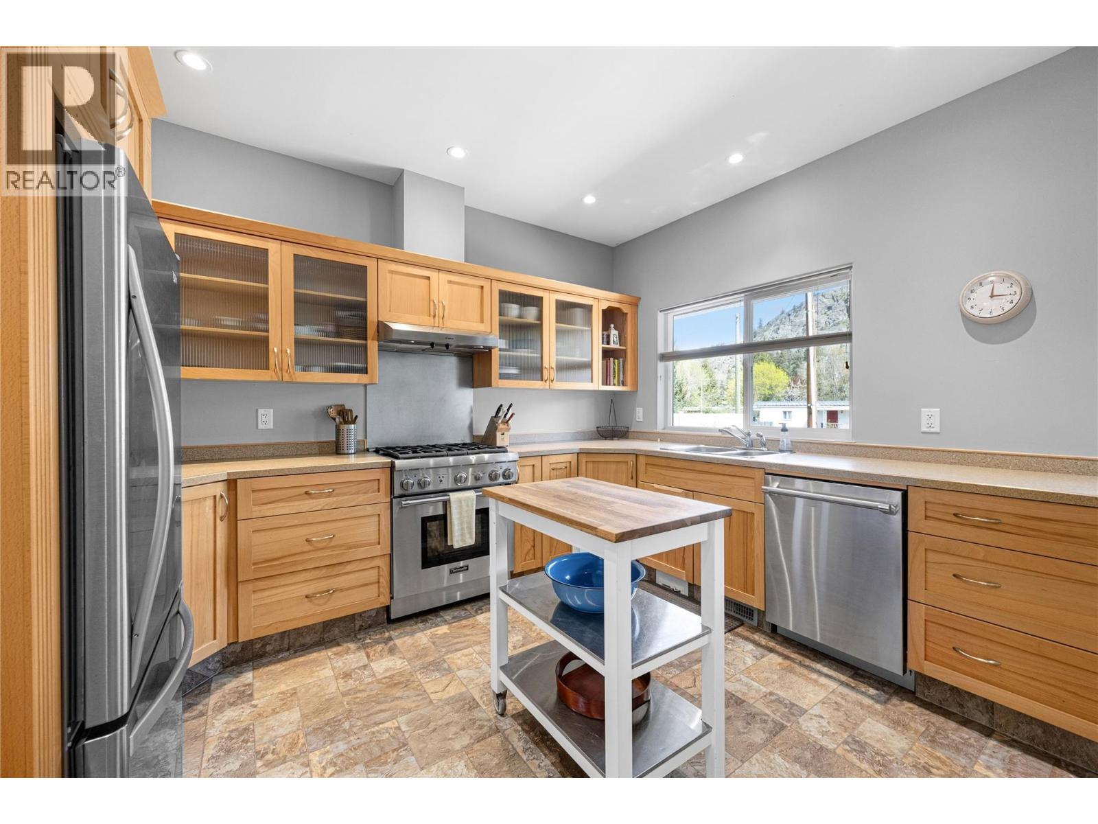 4633 Peach Crescent, Okanagan Falls