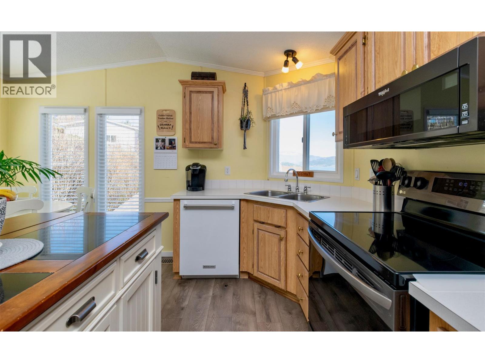 #18 1510 TRANS CANADA HIGHWAY - 14