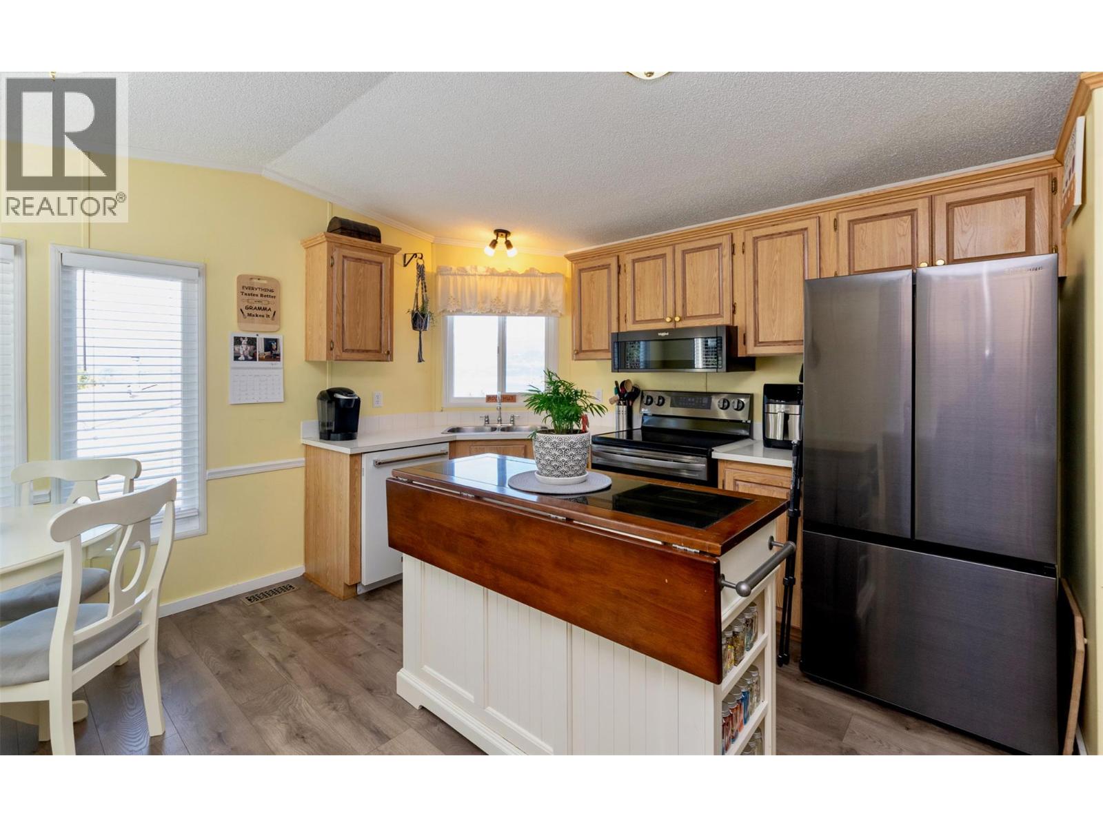 #18 1510 TRANS CANADA HIGHWAY - 18