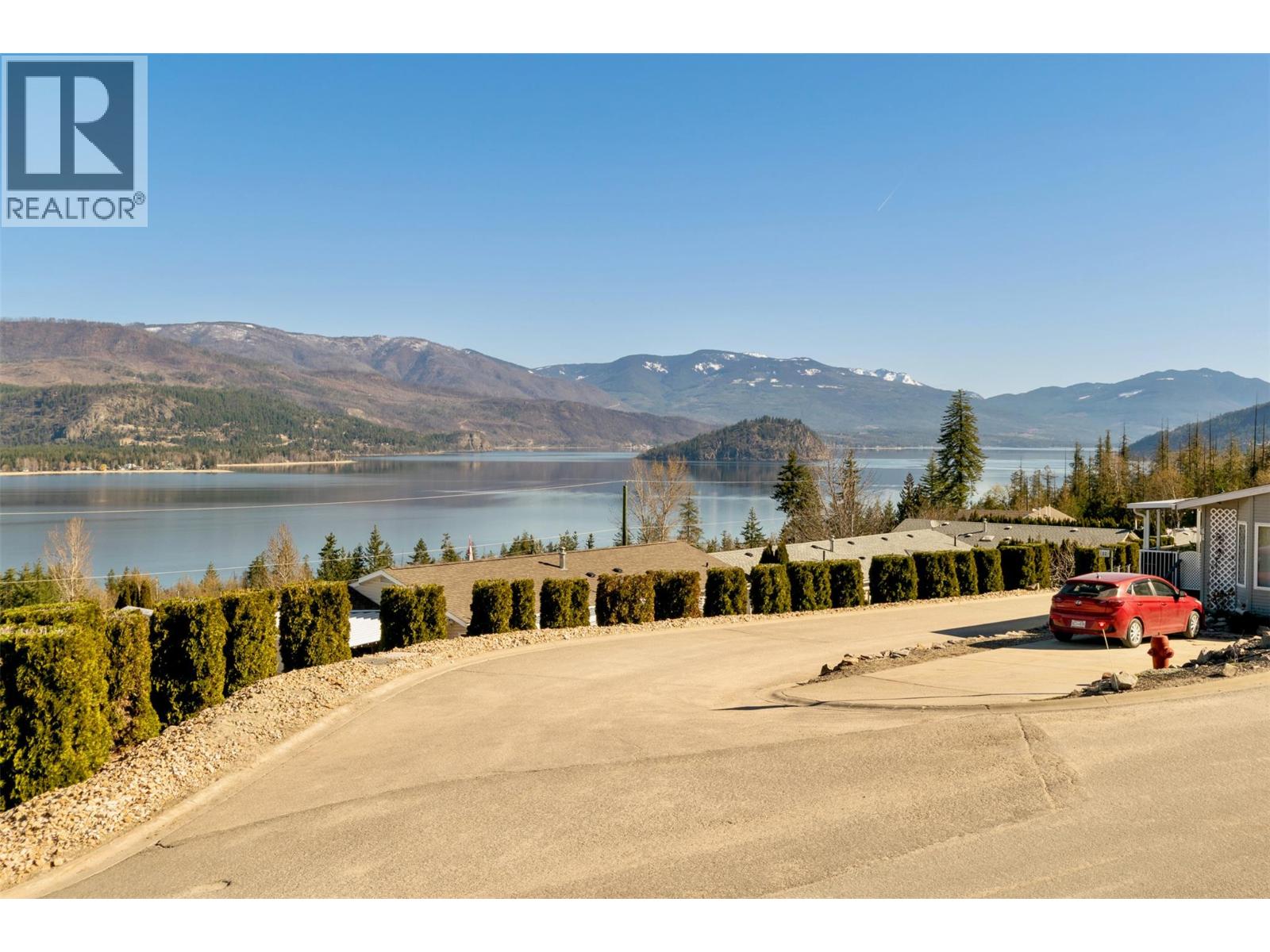 #18 1510 TRANS CANADA HIGHWAY - 40