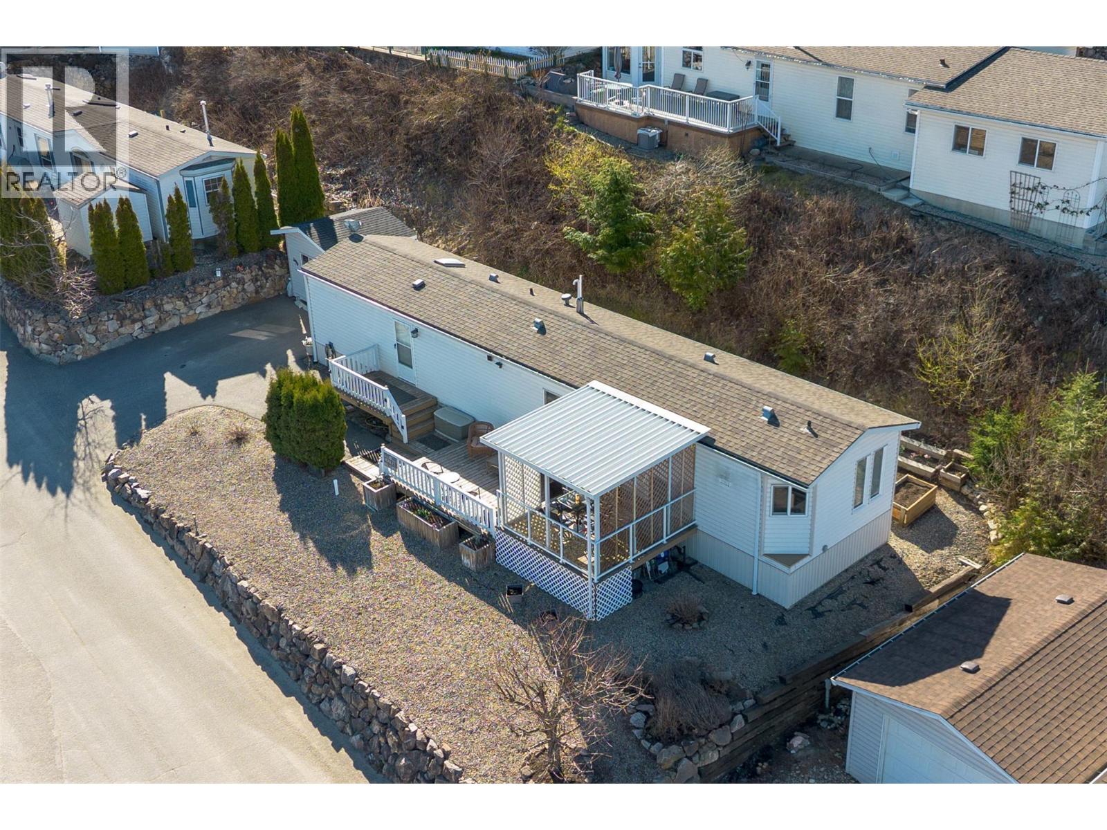 #18 1510 TRANS CANADA HIGHWAY - 49