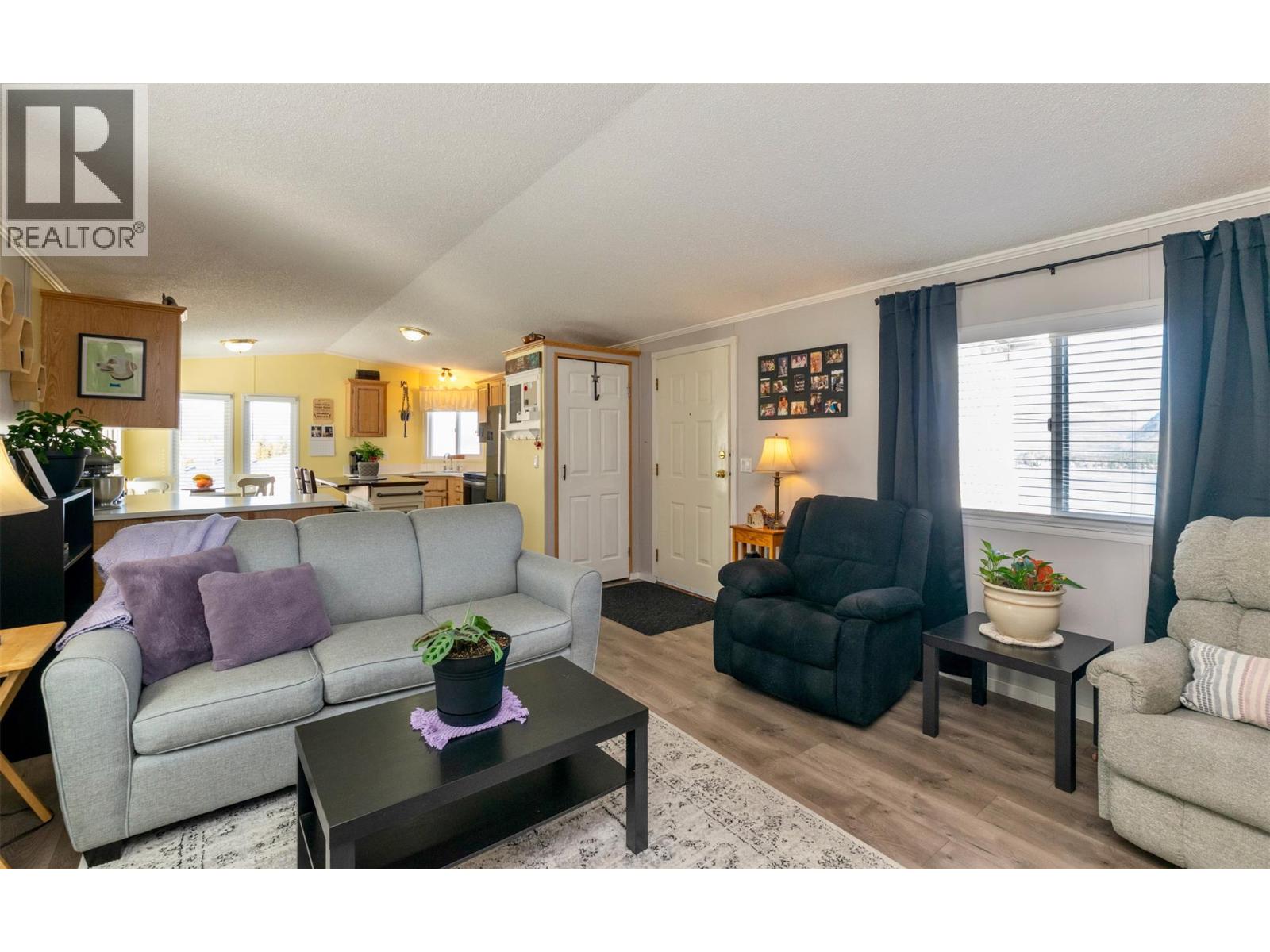 #18 1510 TRANS CANADA HIGHWAY - 8