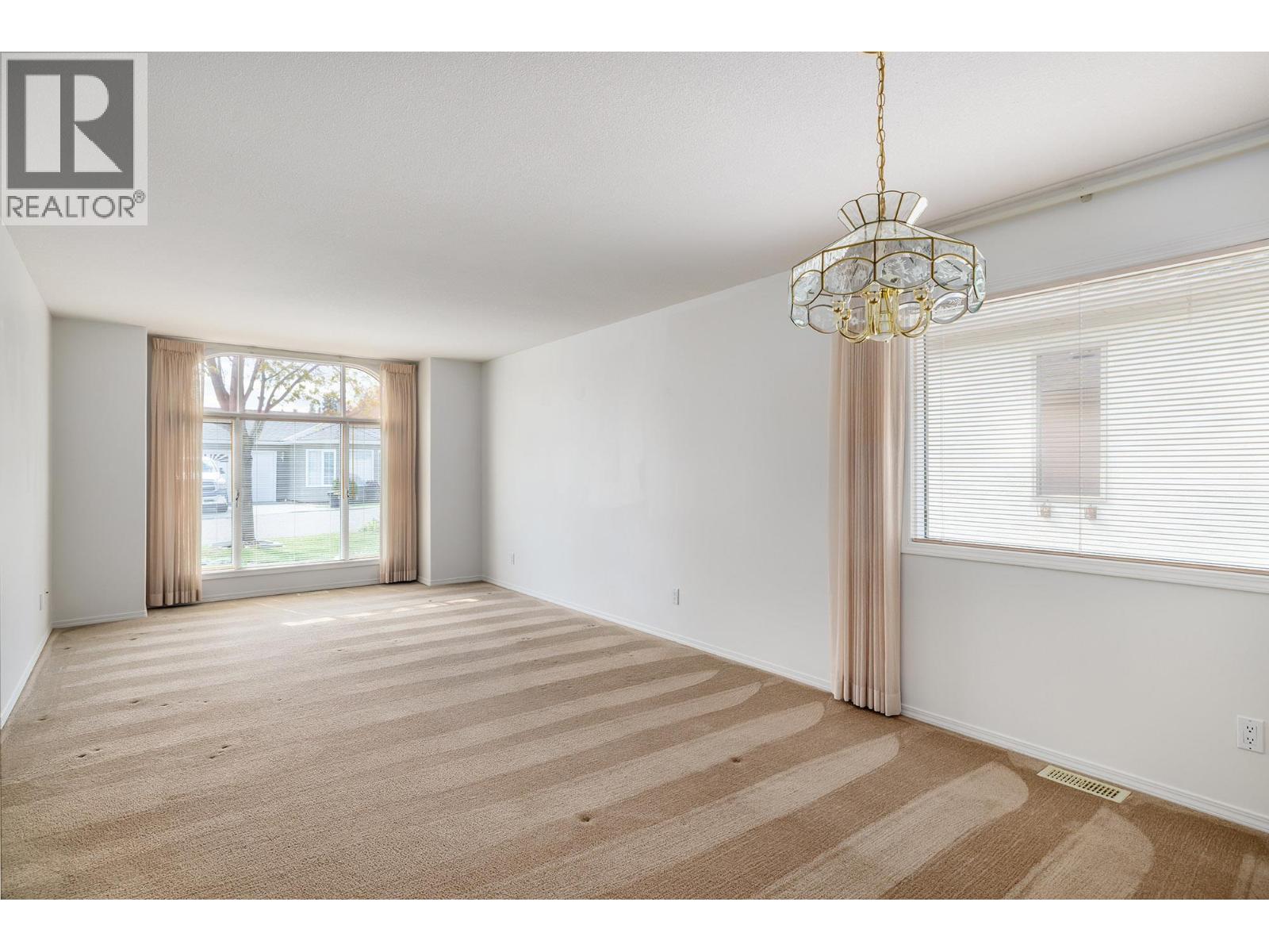 615 GLENMEADOWS Road Unit# 29, Kelowna