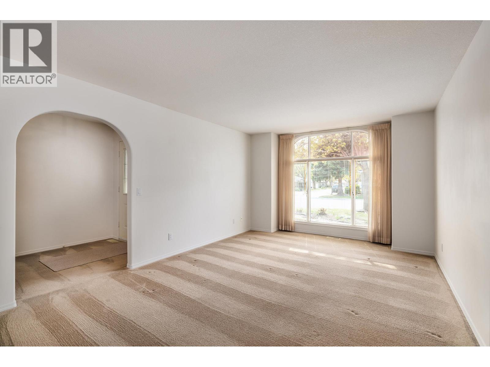 #29 615 GLENMEADOWS Road - 3