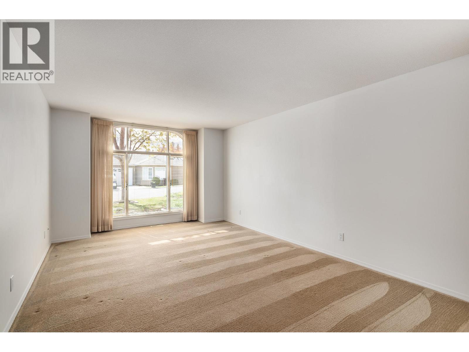 615 GLENMEADOWS Road Unit# 29, Kelowna