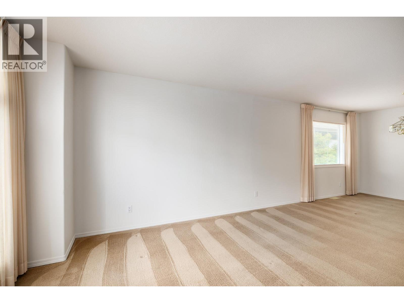 615 GLENMEADOWS Road Unit# 29, Kelowna