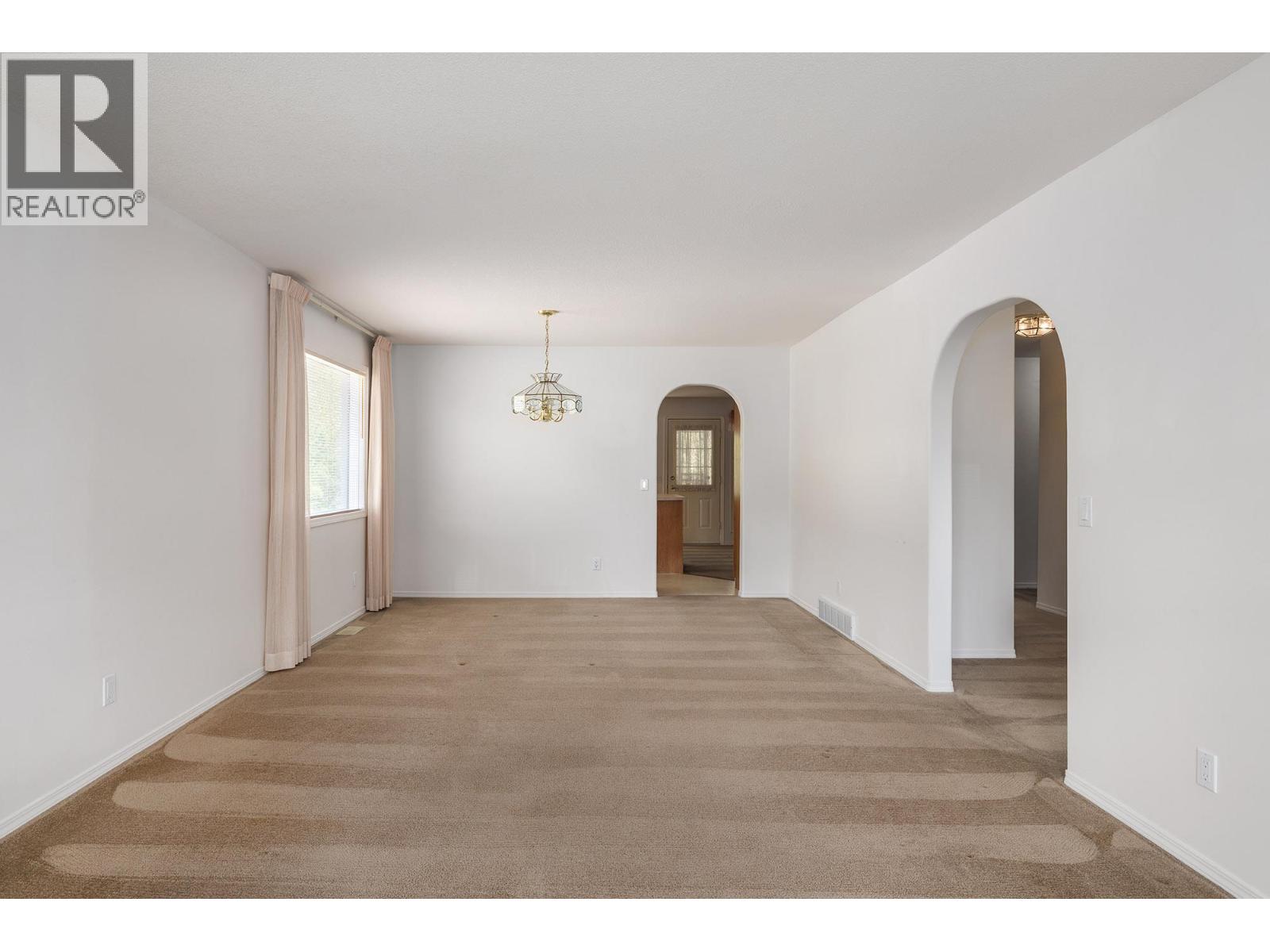 615 GLENMEADOWS Road Unit# 29, Kelowna