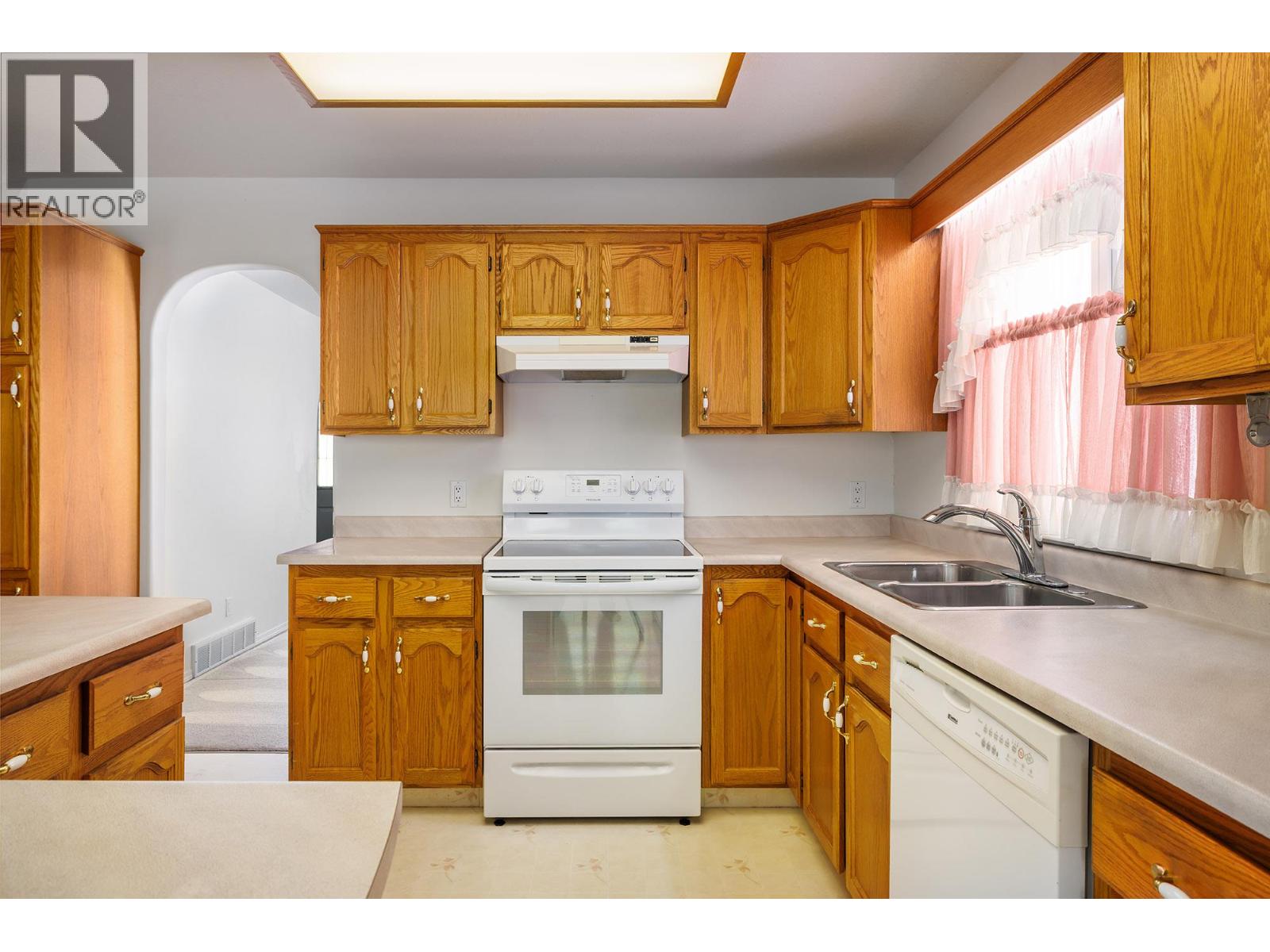 615 GLENMEADOWS Road Unit# 29, Kelowna