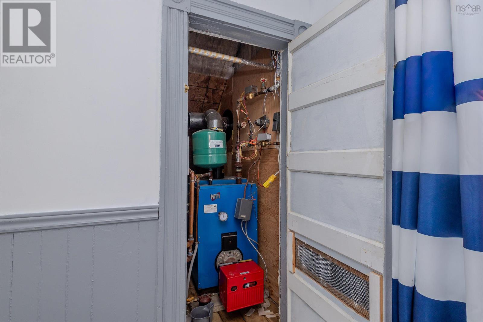 Property 22 of 36 of 52 Pepperell Street