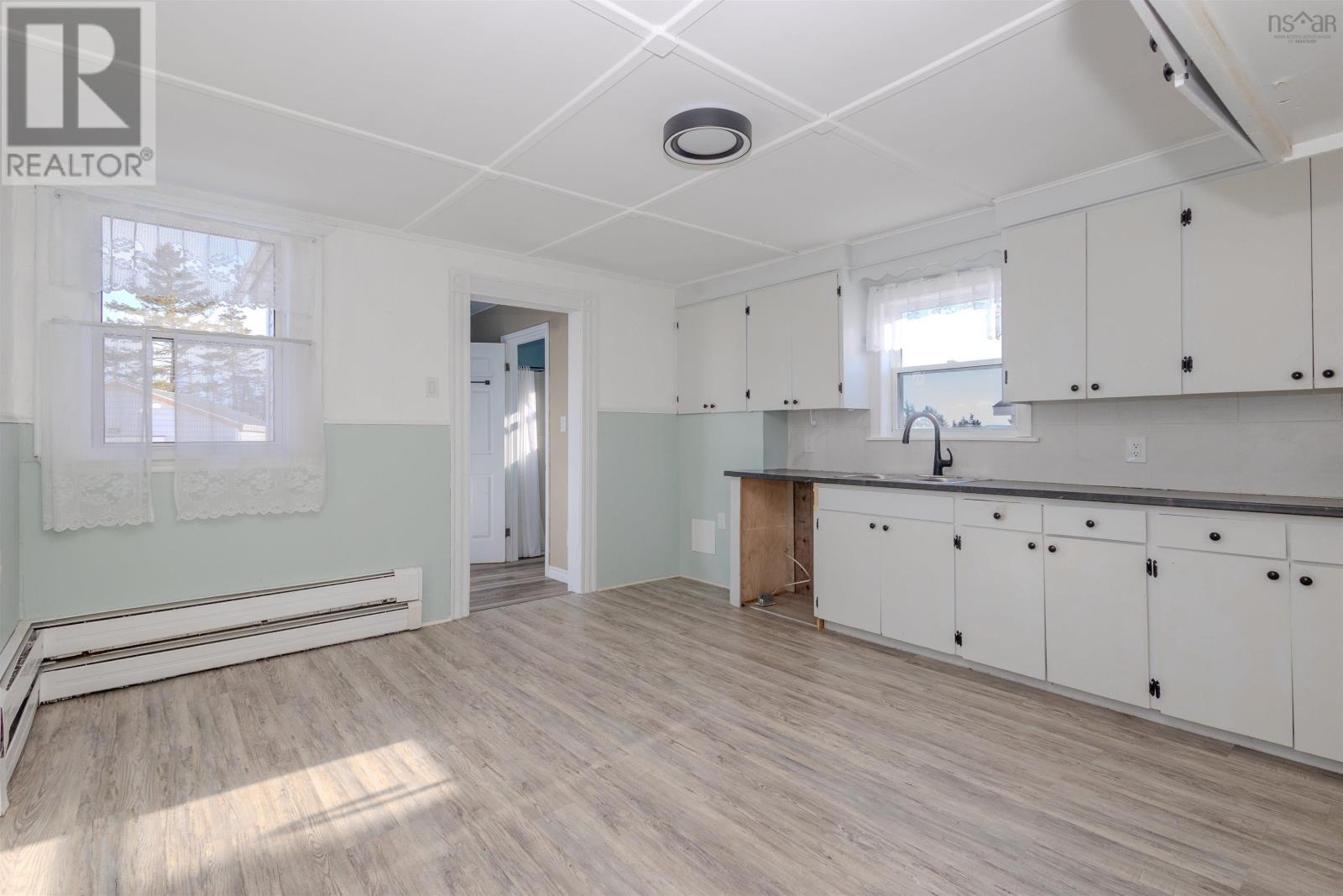 Property 23 of 36 of 52 Pepperell Street