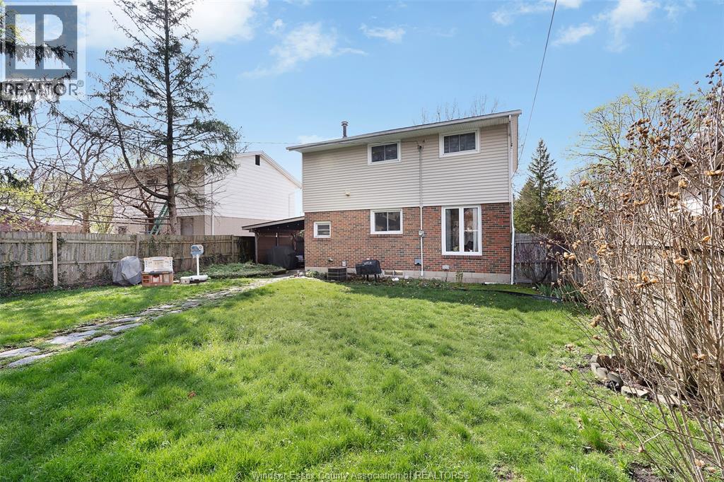 3581 WOLFE COURT, Windsor, Ontario, N9C1X2 — Photo 6
