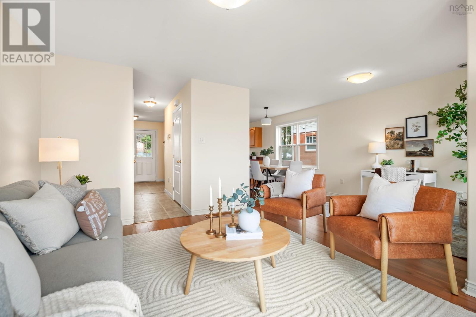 Property 11 of 47 of 3752 Memorial Drive