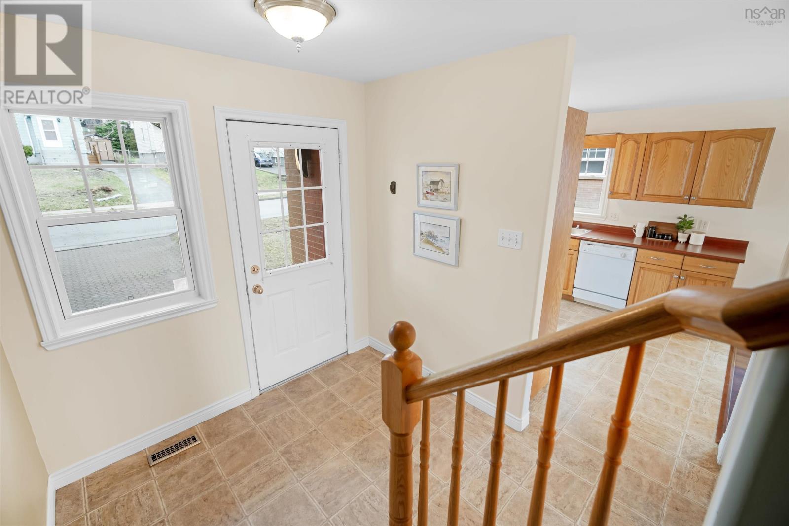 Property 21 of 47 of 3752 Memorial Drive